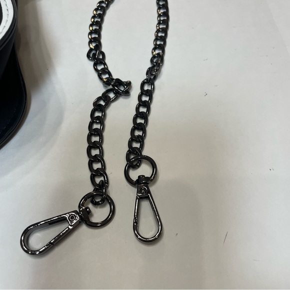 Ghost Face Crossbody Bag. Scream. Halloween.novelty purse. Pre-owned - Picture 4 of 10